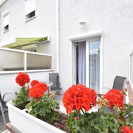 Tolles In Fuer 8 Personen, Cleaning Included Tatil Evi